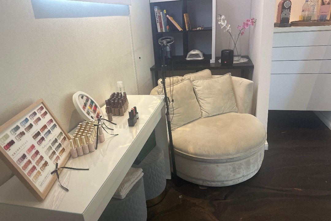 Yin-Yang-Massage Yoga & Nails, Charlottenburg, Berlin
