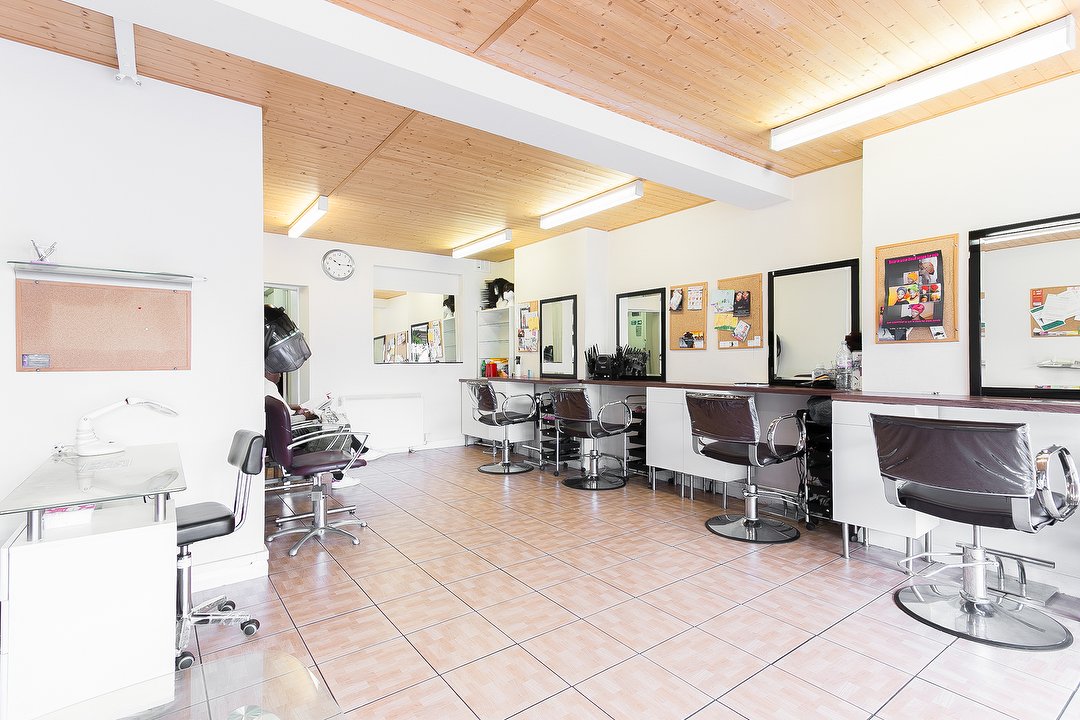 Maxine's Hair and Beauty, Wood Green, London