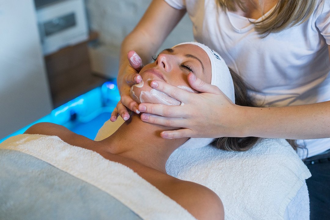 Wellu Beauty Room , Potters Bar, Hertfordshire