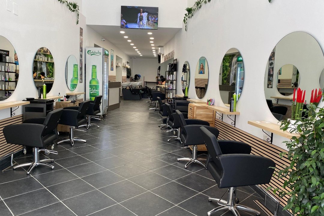 HairZone, Napoli