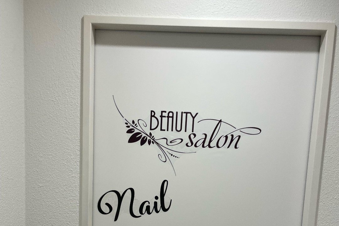 Princessnails-and-beauty, Regensdorf