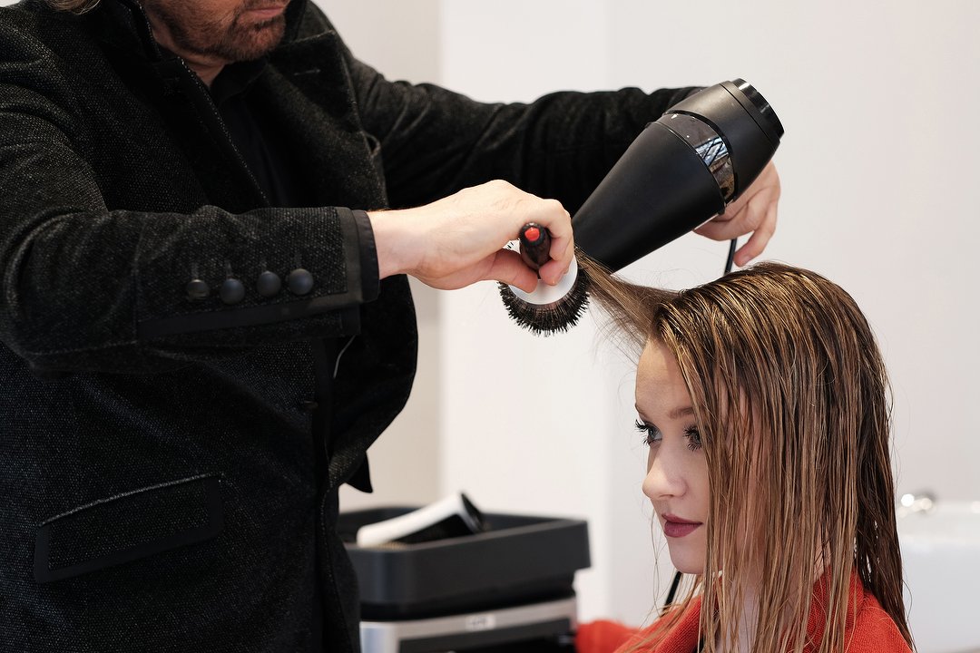 Diana Professional Hair Stylist, Finsbury Park, London
