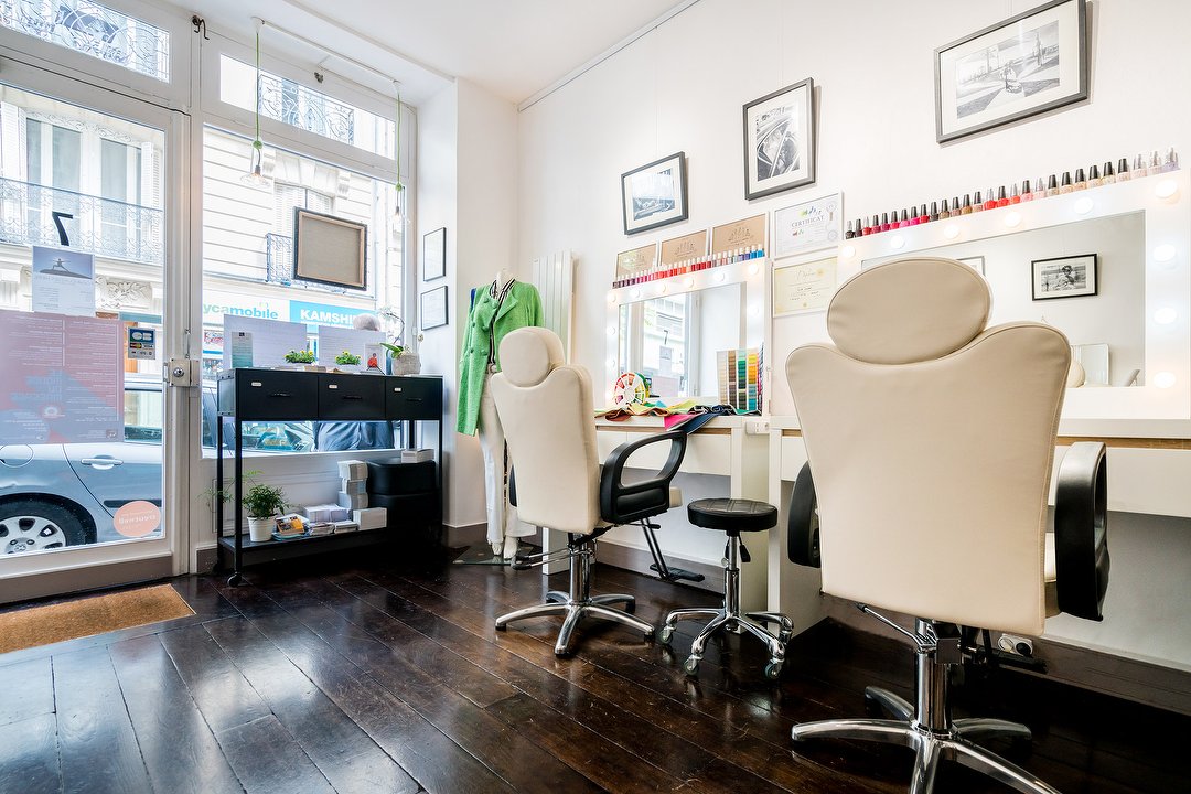 Stéphane Delahaye Hair Stylist à l'Espace TerraNova, Rue de Maubeuge, Paris