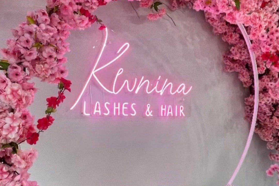 Kwnina Eyelashes, Piraeus