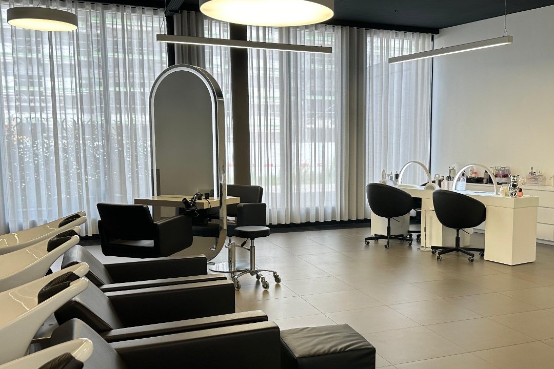 NOCTIS Hairstyling, Kreis 11, Zürich