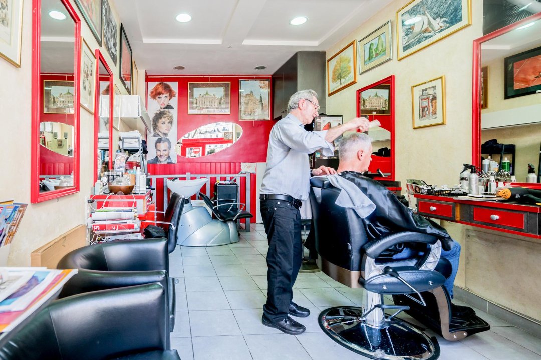 Atelier Coiffure Tendance Plus, Métro Liège, Paris