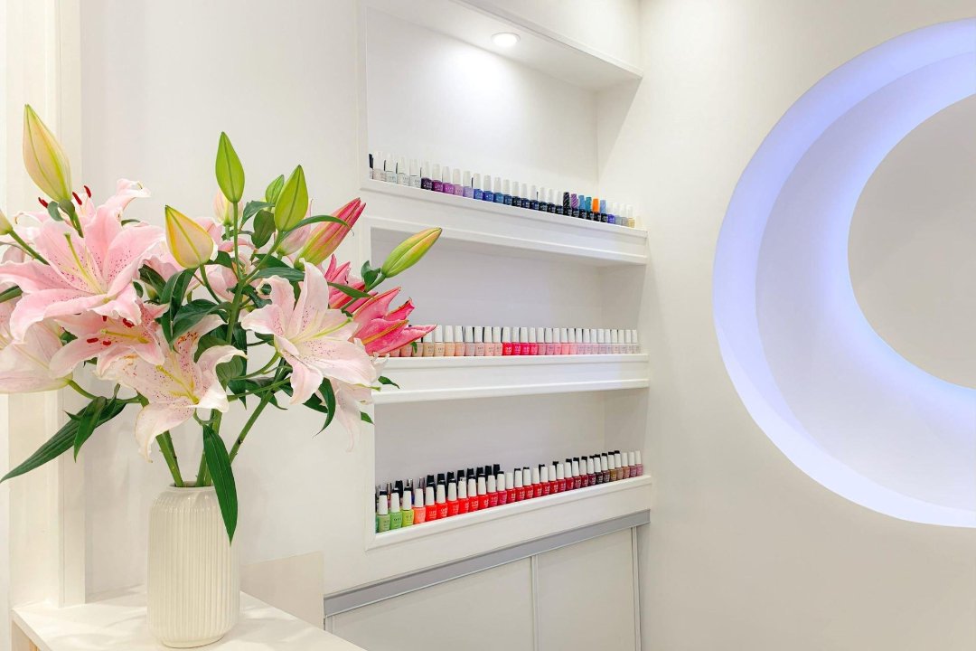 NUANCES Beauty Salon, Neuilly-sur-Seine, Hauts-de-Seine