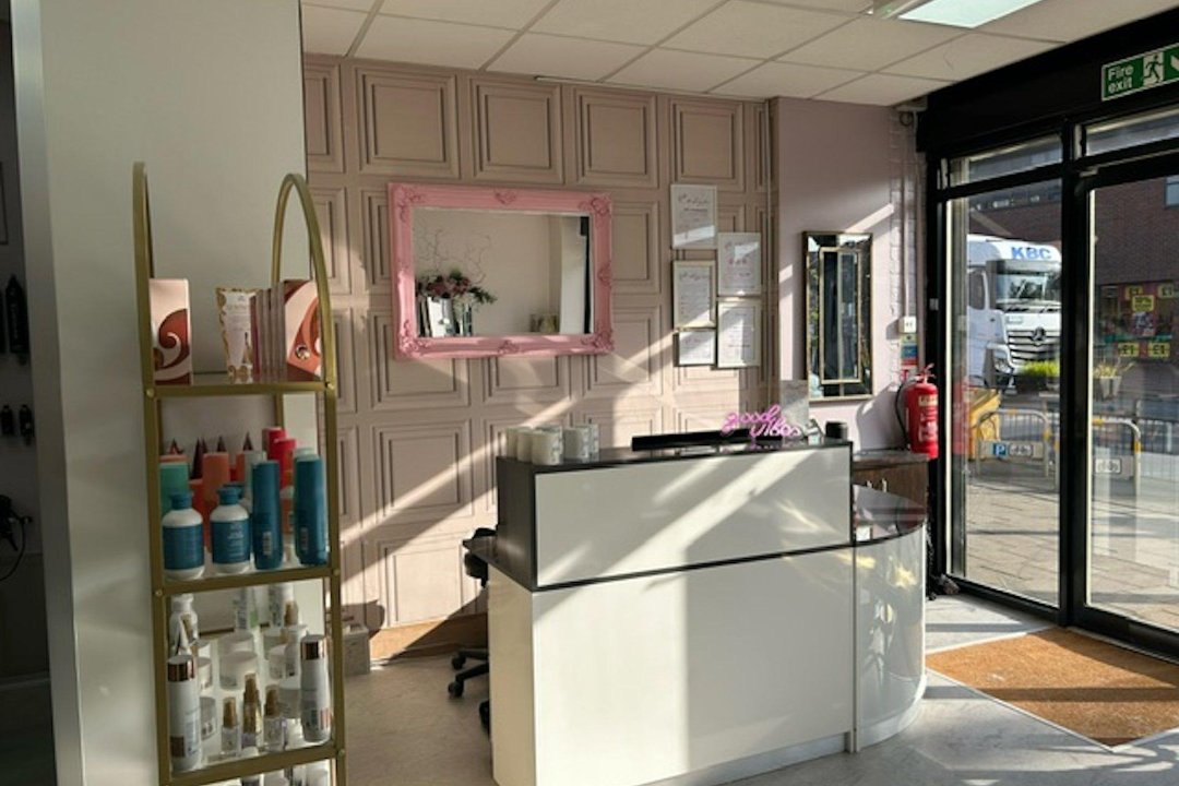 Pinks Hair,Nail and beauty salon- Harrow, Harrow Weald, London