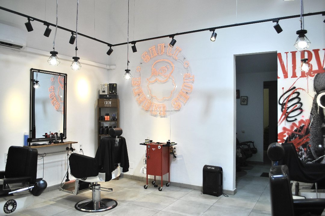 Skull Barber Shop Córcega, Sagrada Familia, Barcelona