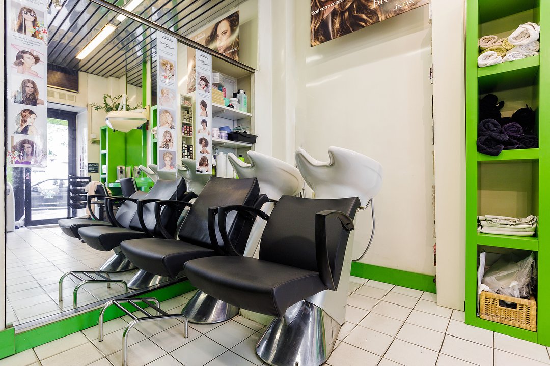 Paul Phil Coiffure, Métro Père Lachaise, Paris