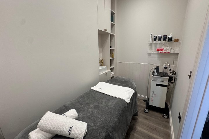 ARIA - Onglerie East Sheen - Photo de galerie - OneBooking