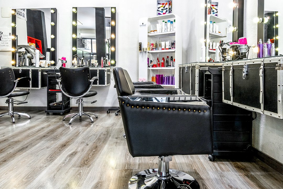 Peluquería Cort-Arte, Palos de Moguer, Madrid