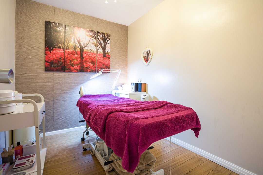 Niche Beauty Salon, Middleton, Rochdale