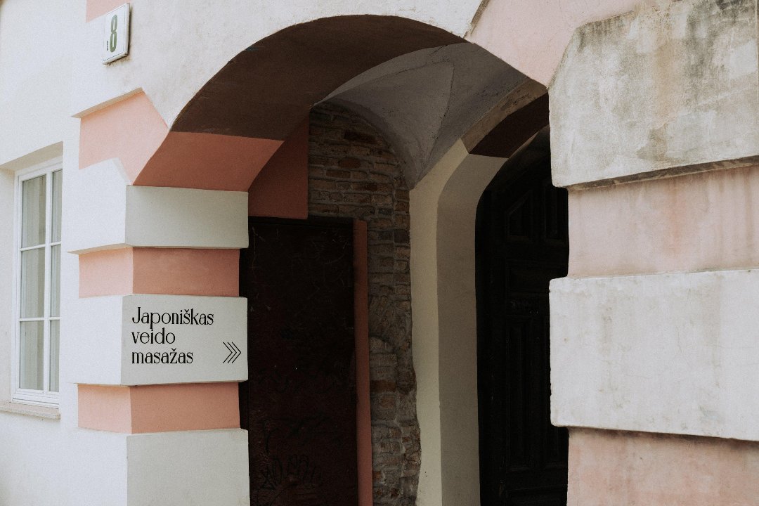 Kobido Studija, Aušros vartai, Vilnius