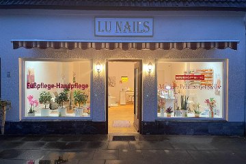 Lu Nails