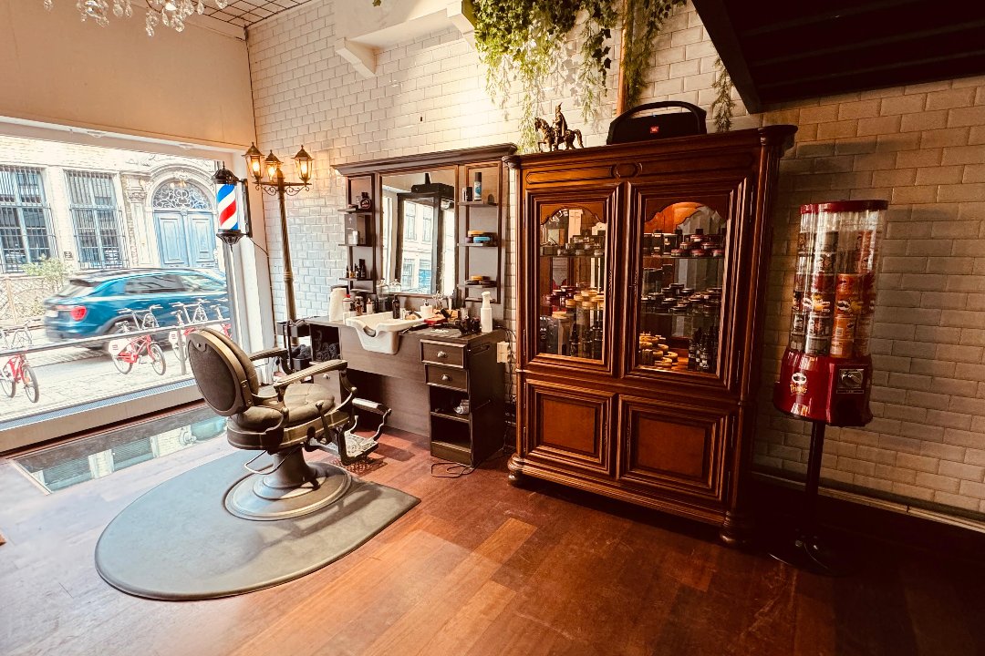 Miri’s Barbershop, Wolstraat, Antwerp