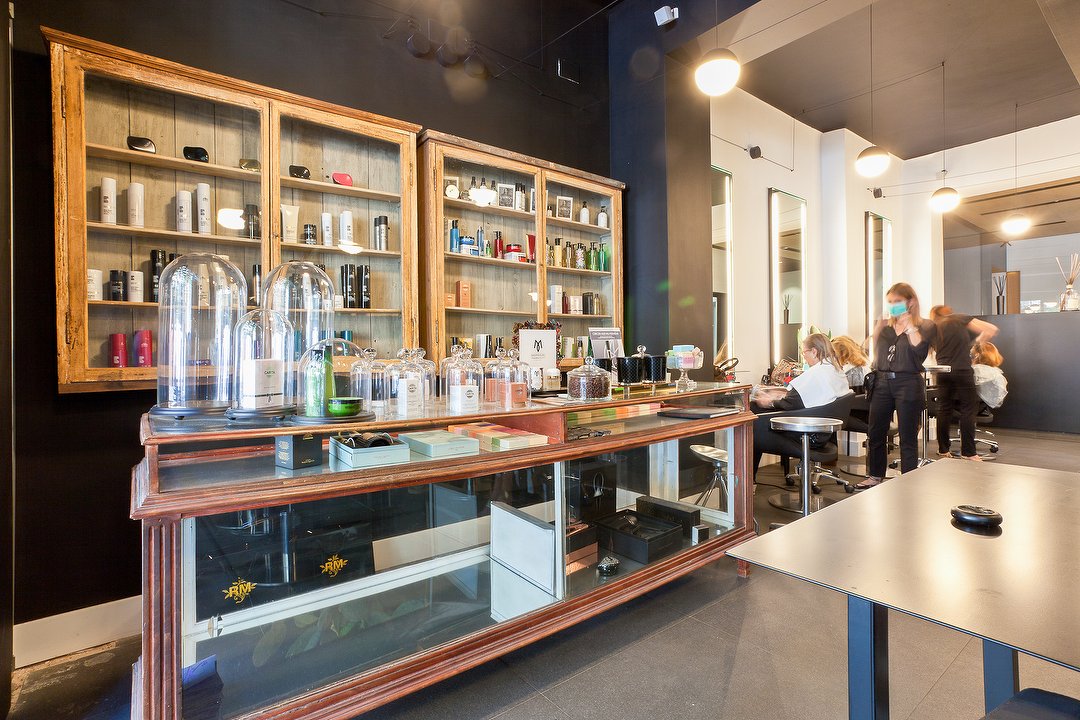 Salón Toro Peluquería, Sant Gervasi-Galvany, Barcelona