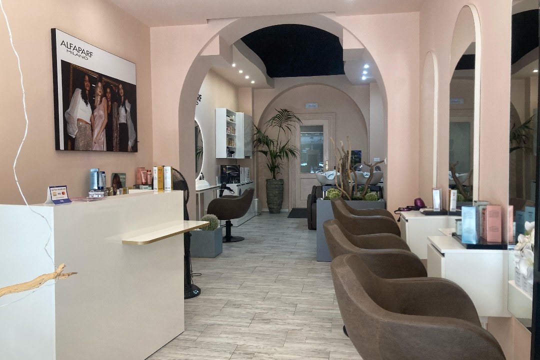 Hair & Beauty Carlo Felice, Torino