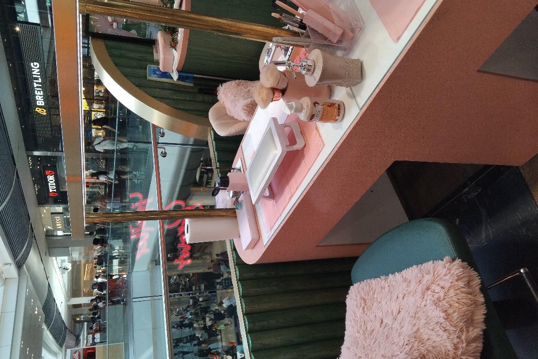 Just nail, Canonbury, London