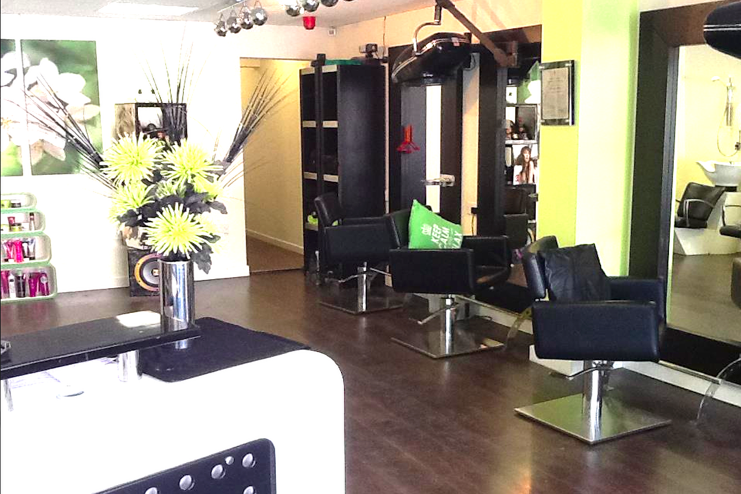 Nickys Unisex Hair Salon, Solihull, Birmingham