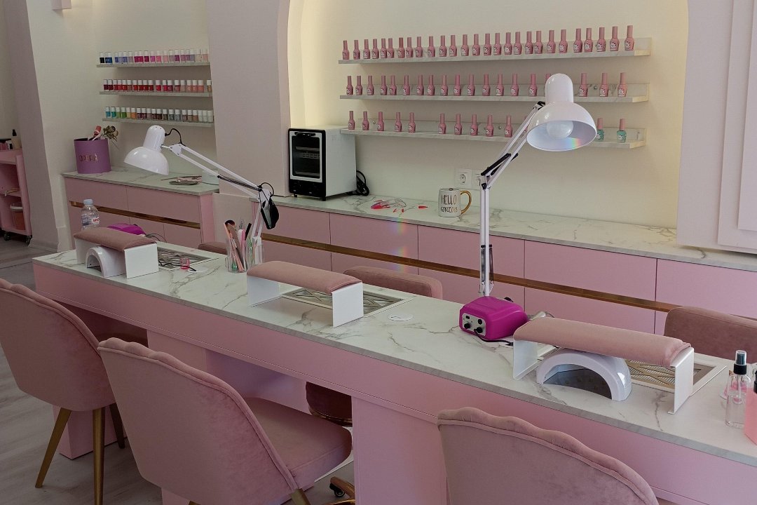 Doll Beauty Nail Bar and More, Ilion, Athens