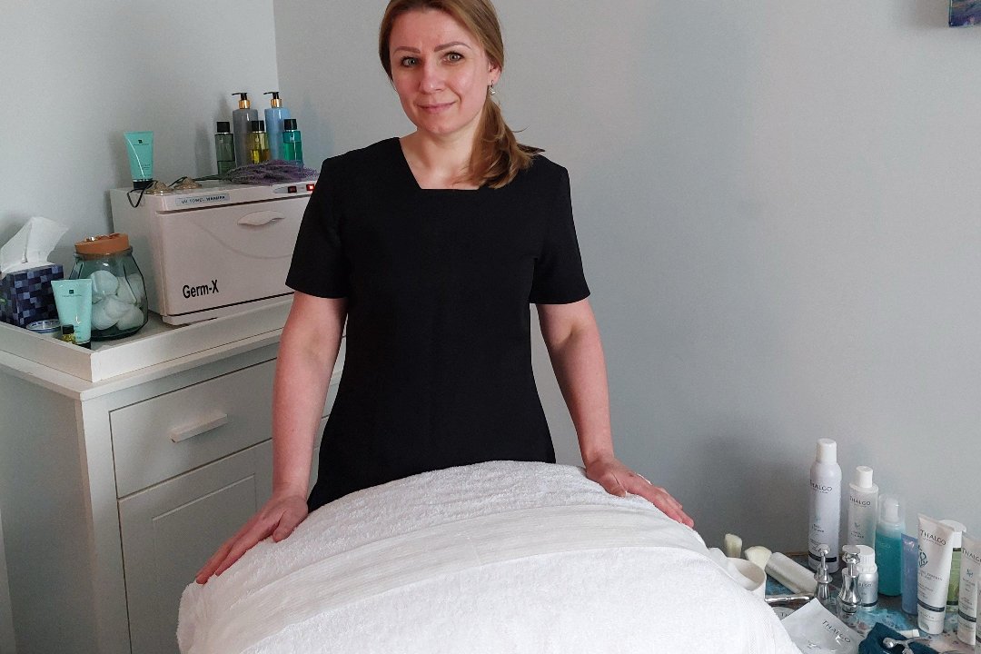 Oxyzen- Sapphire Spa Solutions, Cheltenham, Gloucestershire