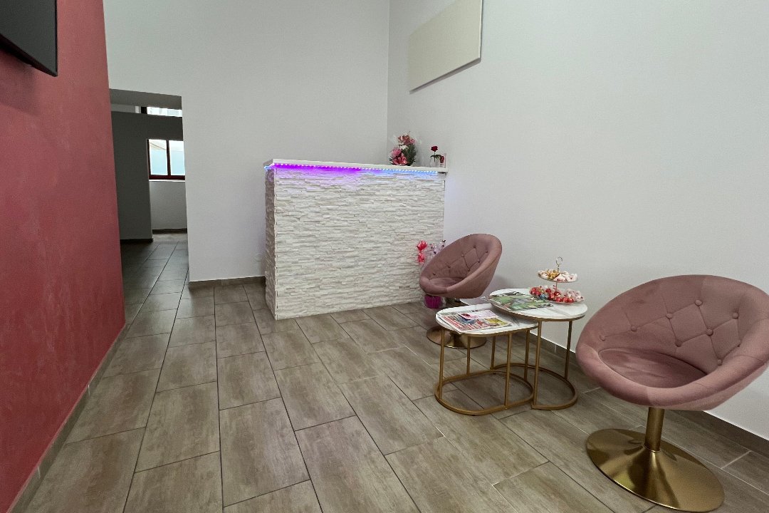 Relax and Nails by Lola, 8. Bezirk, Wien