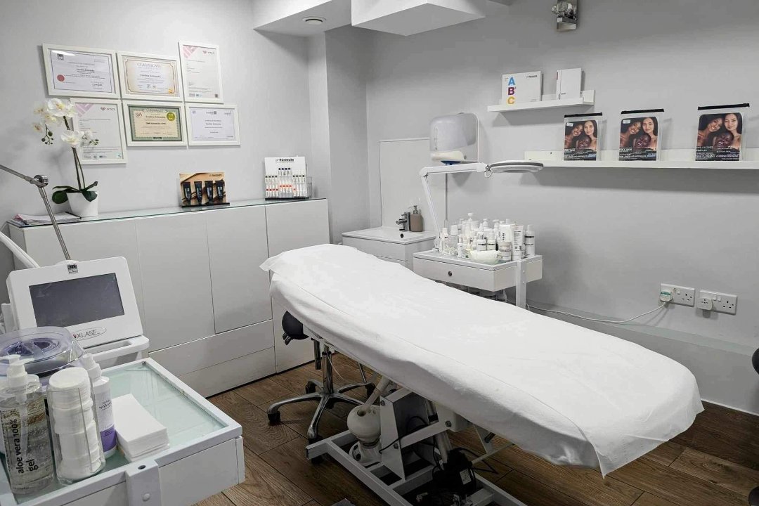 Elite Treatments, Balham High Road, London