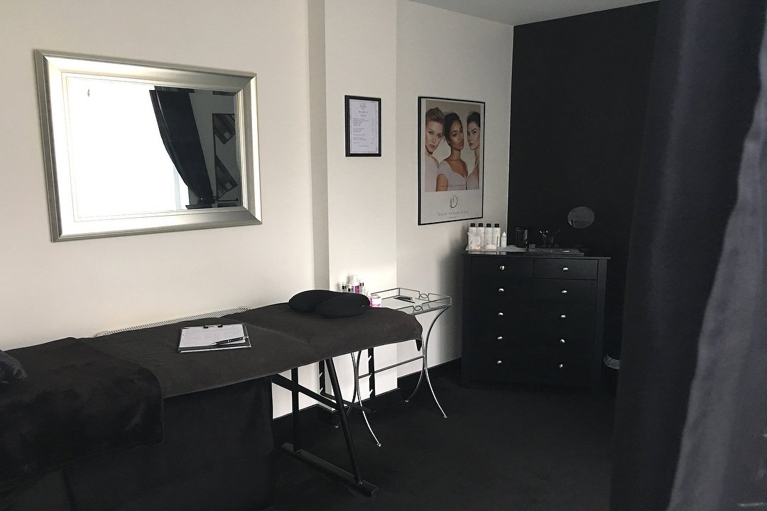 Luxe Beauty Bar - HD Brows and LVL Lashes & Oxygeneo Facials, Sutton Coldfield, West Midlands County