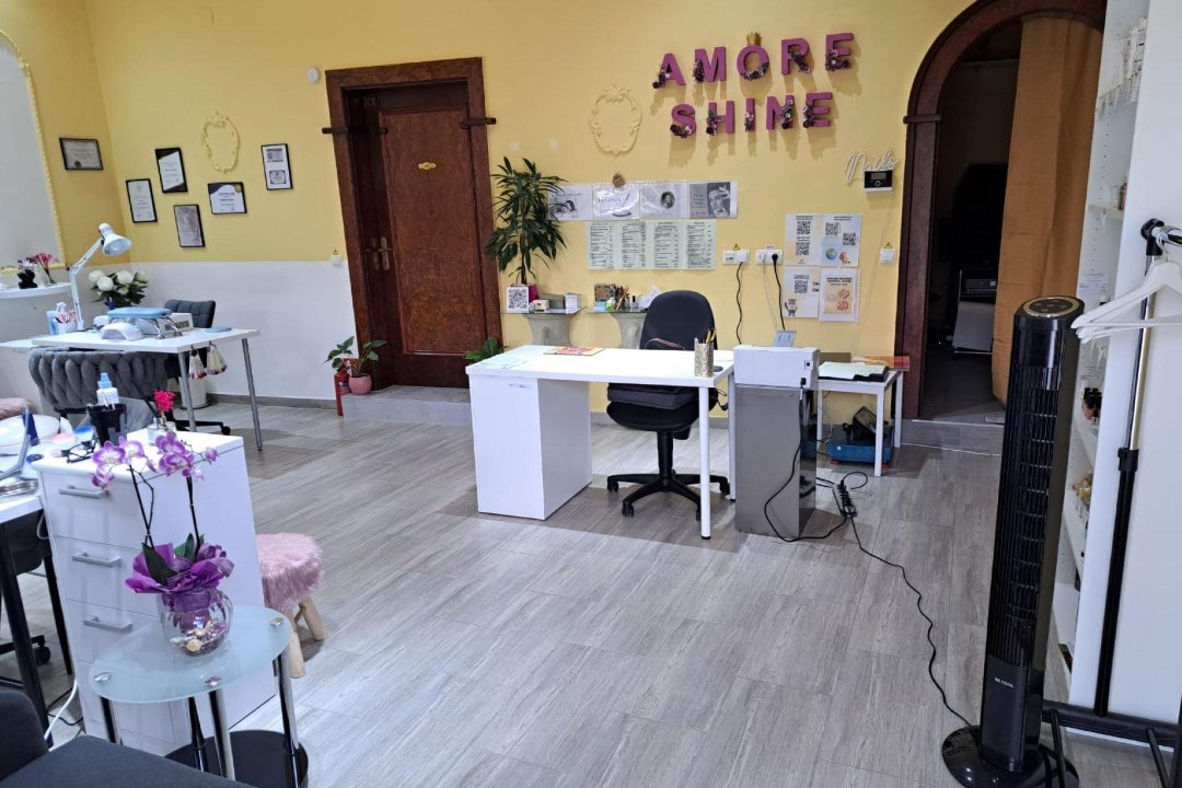 AmoreShine ClubSalon für Nagelästhetik, Märzstraße, Wien