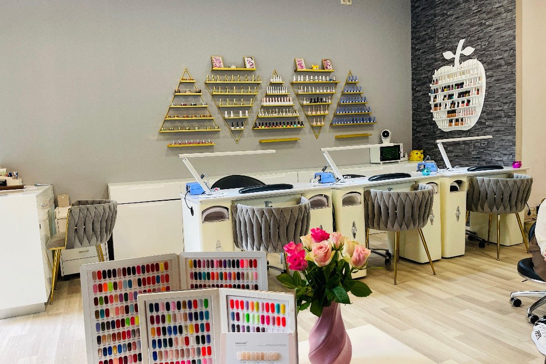 Ely Beauty Nails, Schönhauser Allee, Berlin