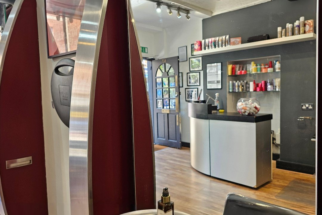 CV Hair & Beauty, Bloomsbury, London