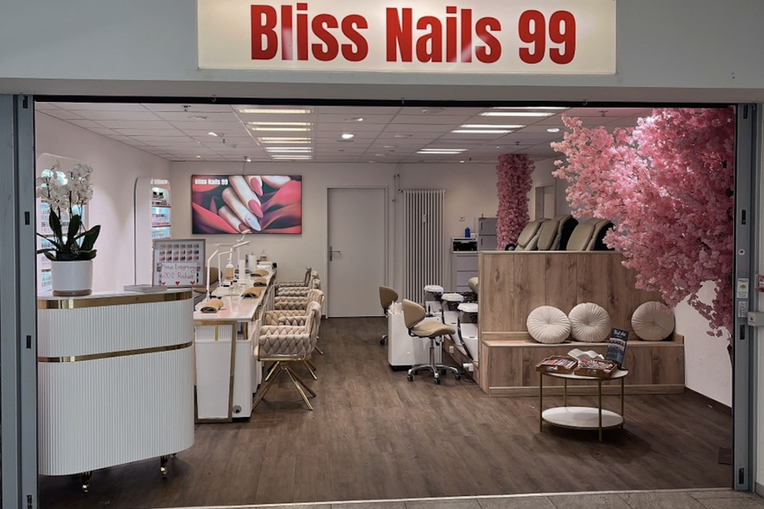 Bliss Nails 99, Interlaken