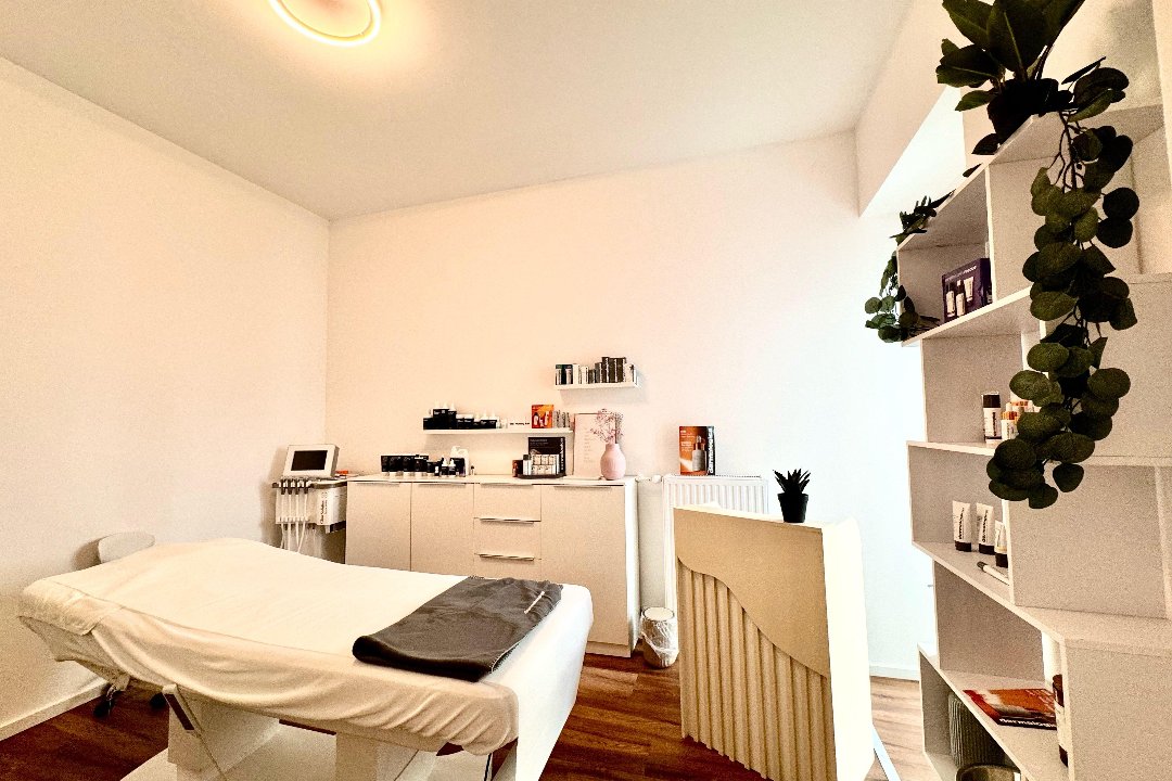 Holly Skinlab, Prenzlauer Berg, Berlin