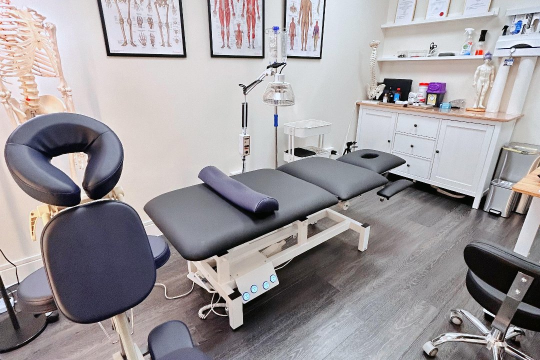 Healing Qi Clinic (龙安堂) Chinese Medicine & Aesthetics, Quay Street, Manchester