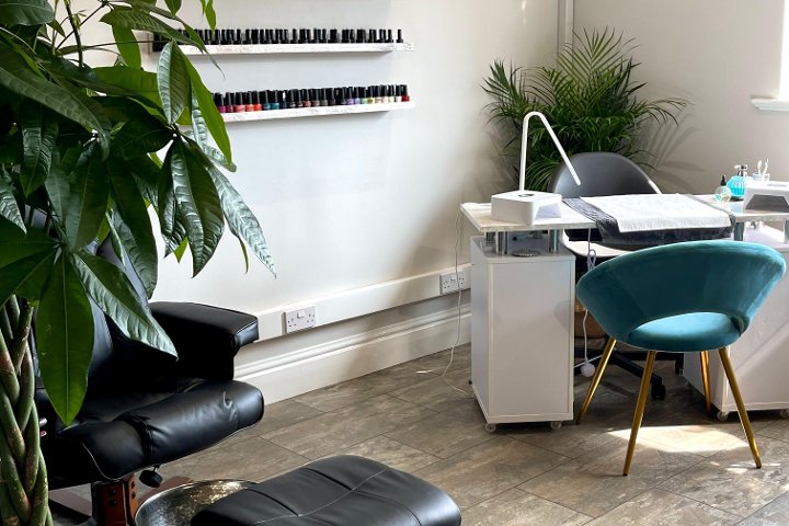 Beauty Care by Larissa @ Hair by Dmand - Onglerie 477, Otley Road, Adel, - Photo de galerie - OneBooking