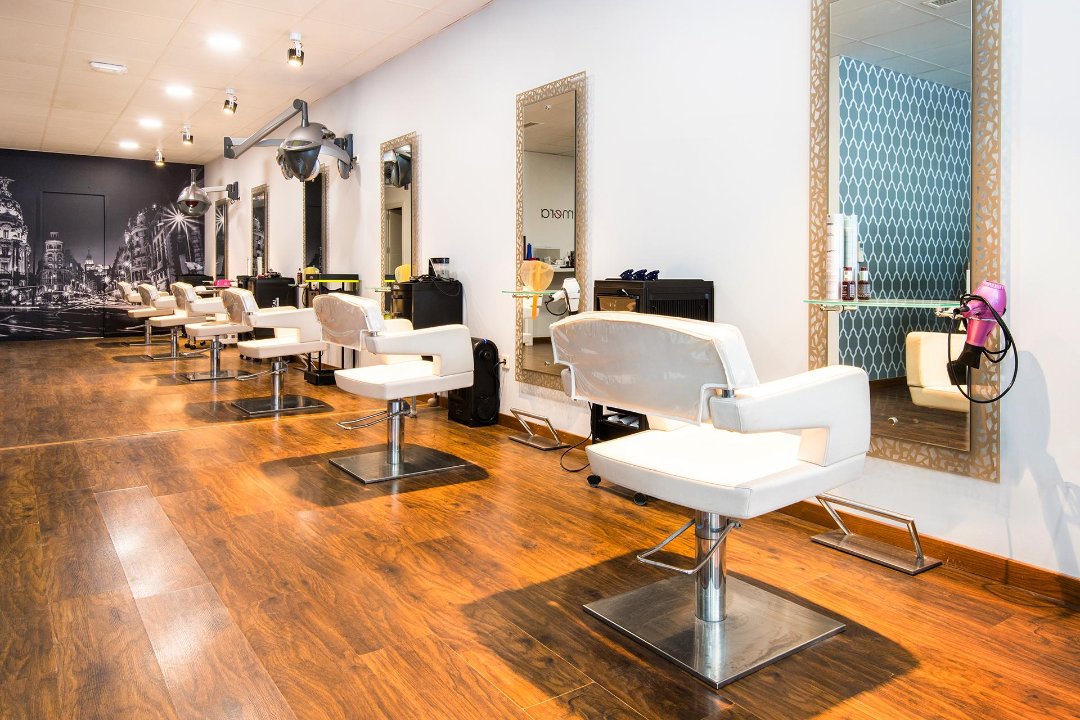 Ines Mera Peluqueros, Acacias, Madrid