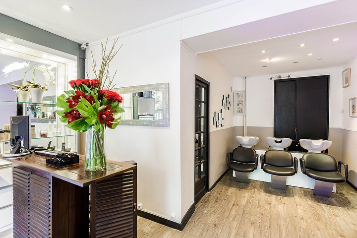 Salon naturel chez SO - Coiffure Paris - Photo de couverture - OneBooking