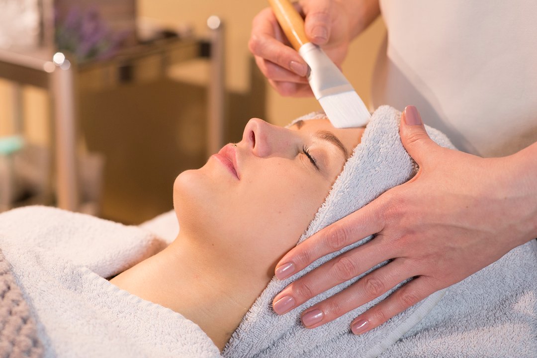 Roshan's Beauty & Massage, Prestwich, Bury