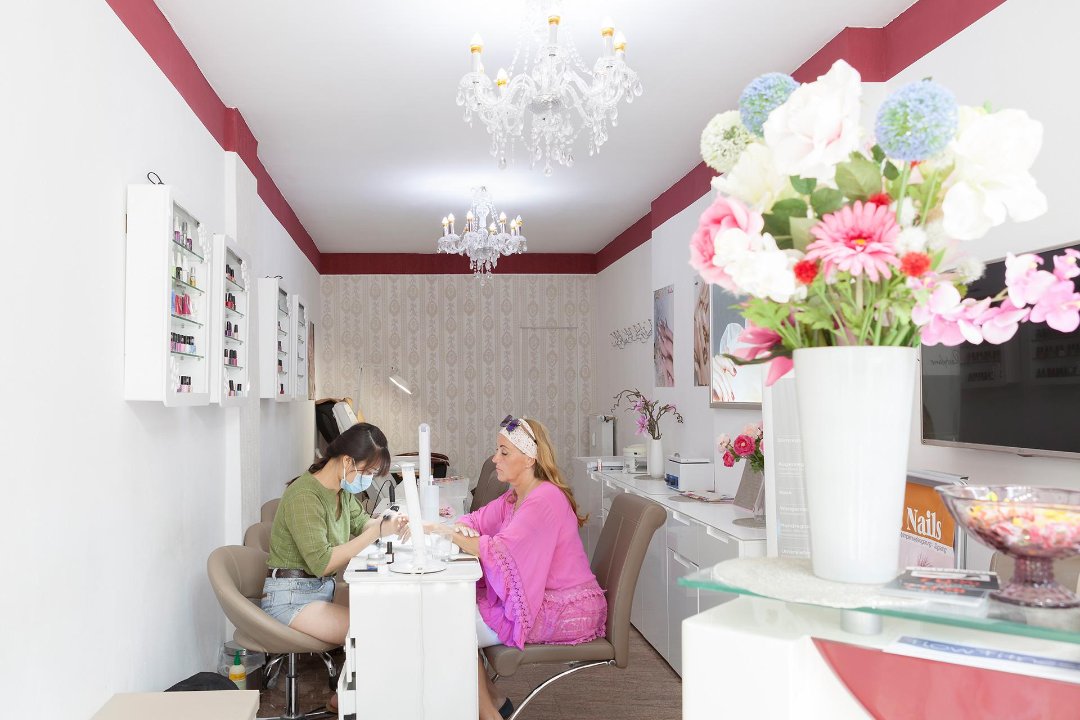 MiMis Nails Nagelstudio, Friedenau, Berlin