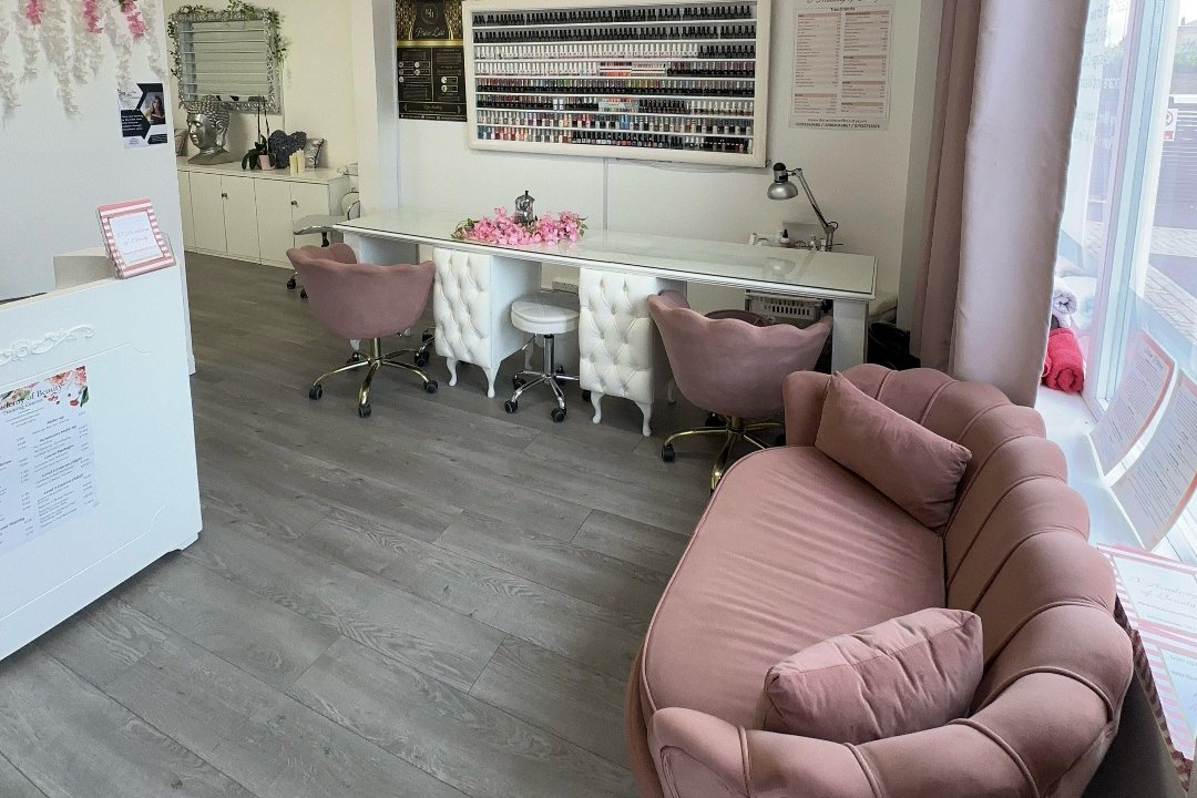Suav Nails & Beauty Nail Salon in Enfield Highway, London Treatwell