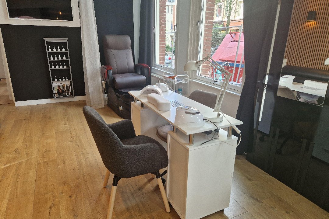 Evie Esthetics, De Clerqstraat, Amsterdam