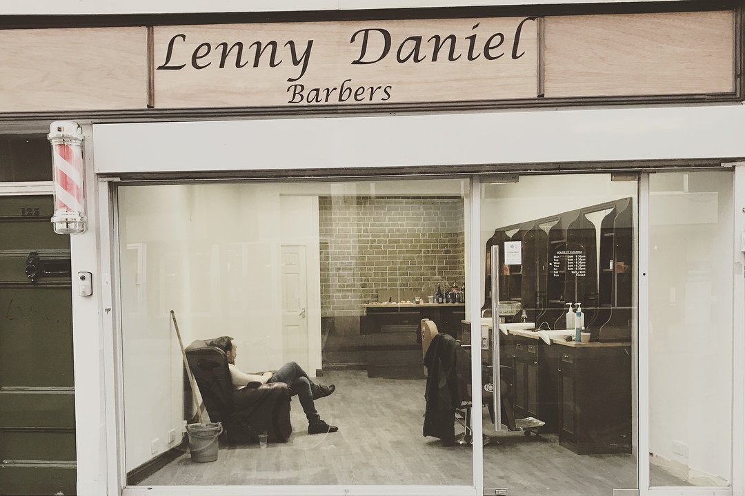 Lenny Daniel Barbers, King's Cross, London