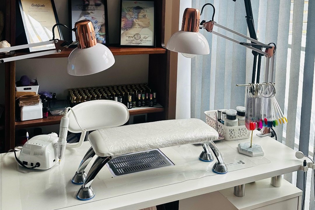 KissMiss Nails Nail Salon in Oakwood, London Treatwell