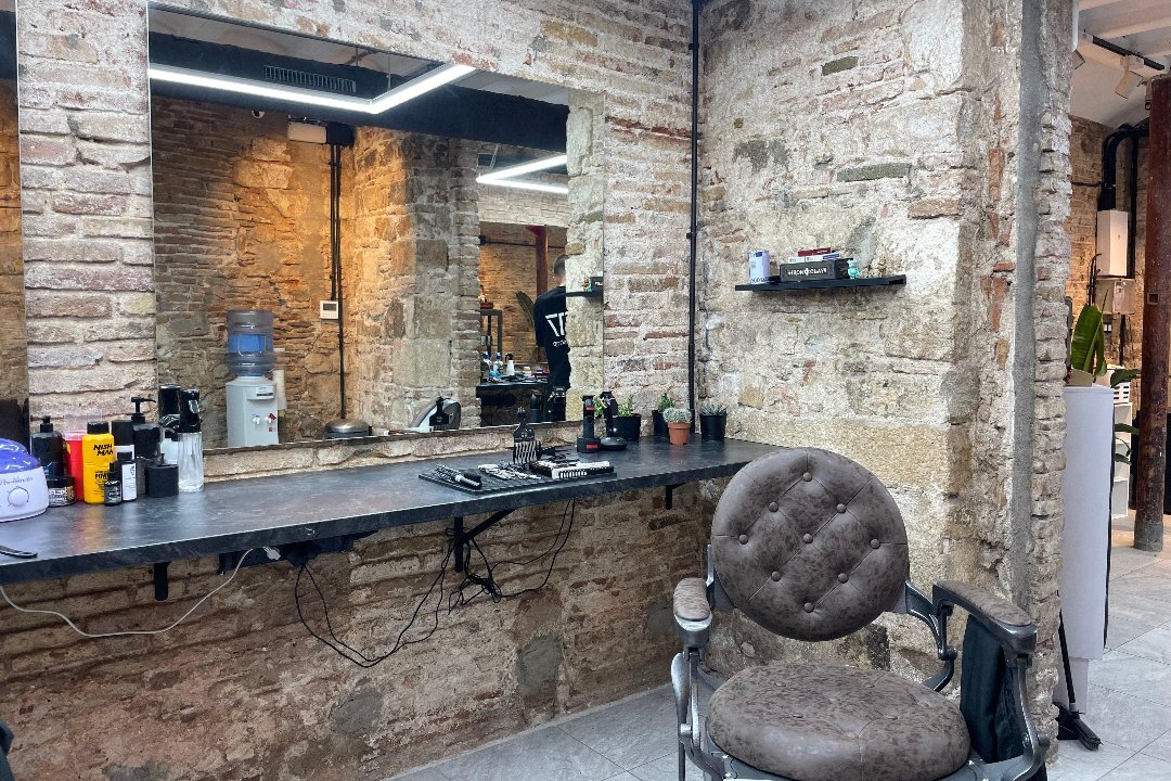 Zackis Barber Shop, Mercat del Born, Barcelona