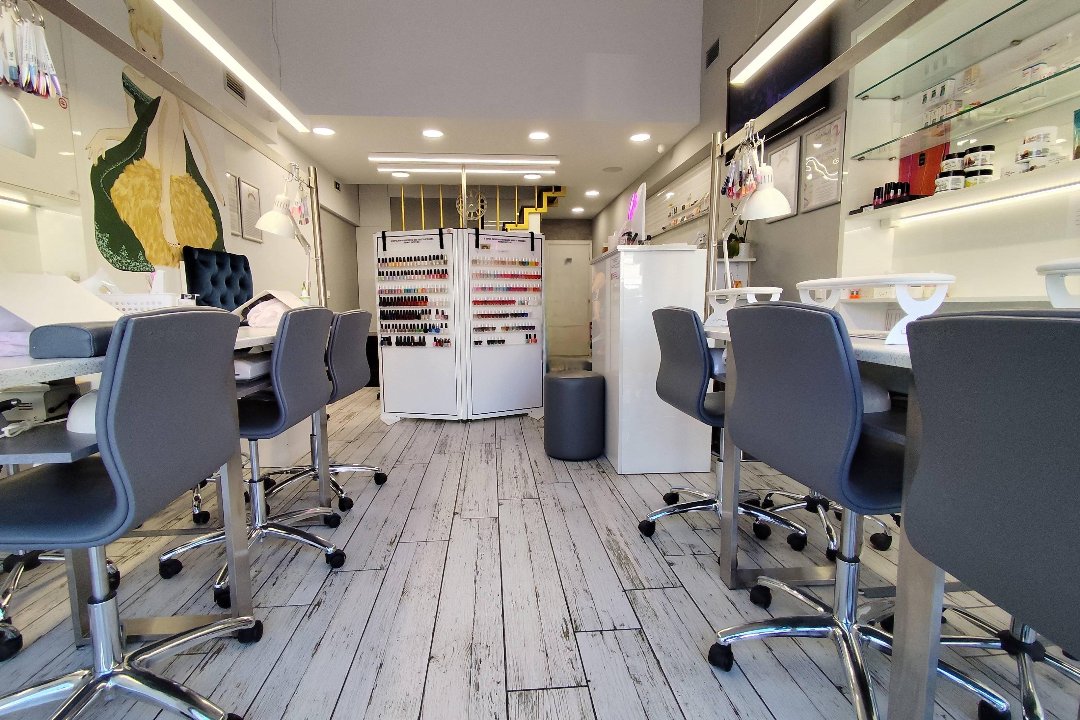 Chic Retreat Nail Salon, Nea Smyrni, Αττική