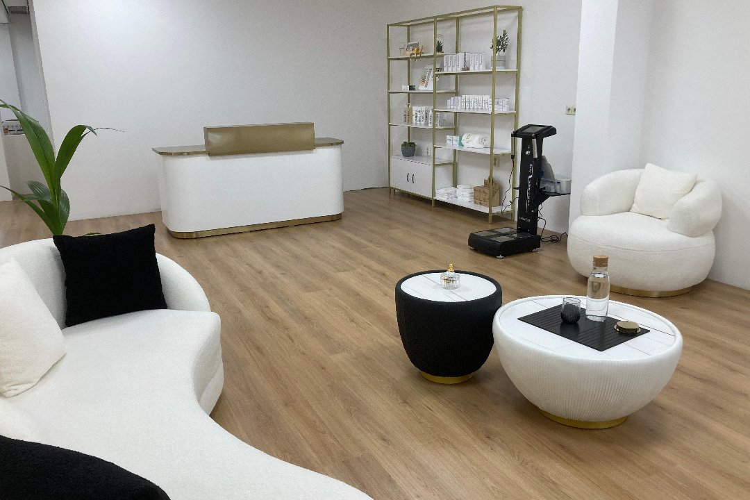 Beauty Clinic Almere, Brouwerstraat, Almere