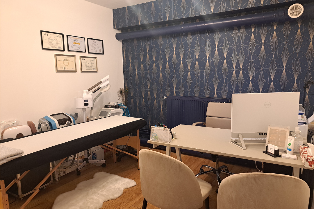 Phénix Paris, Rue de Charenton, Paris