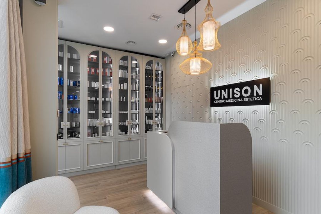 Unison Centro Medicina Estetica, Diagonal Mar i el Front Marítim del Poblenou, Barcelona