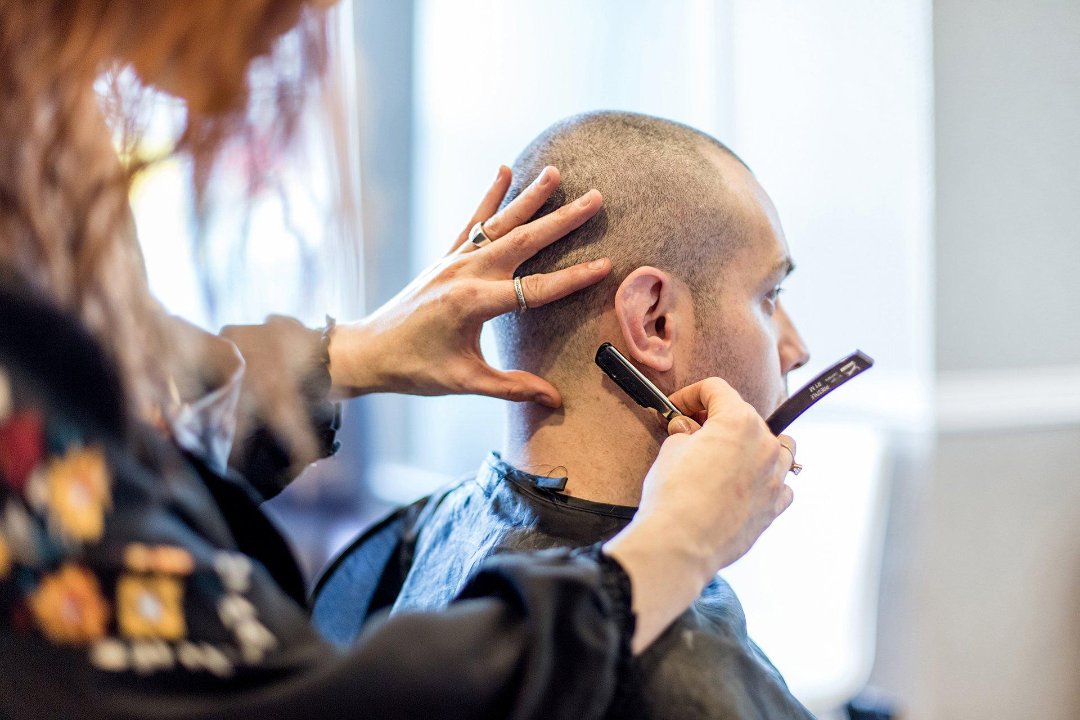 M&M Barber's, Pelleport, Paris